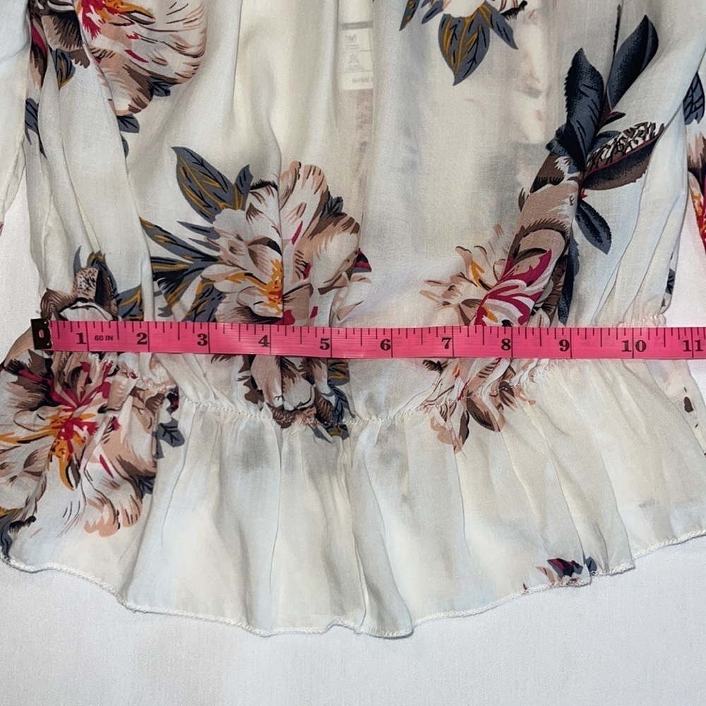 HIBLUCO Off Shoulder top • Size Small • Floral Print - Picture 4 of 11